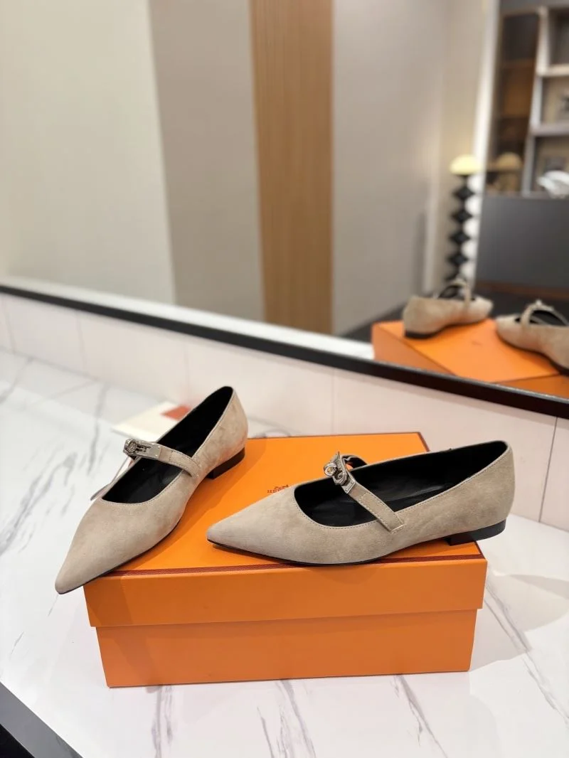 TravelReady Hermes Low Shoes 26999