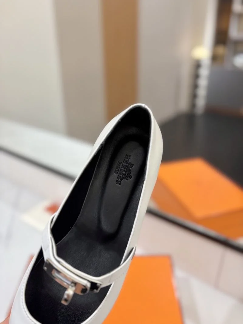 Hermes Low Shoes Classic 27003