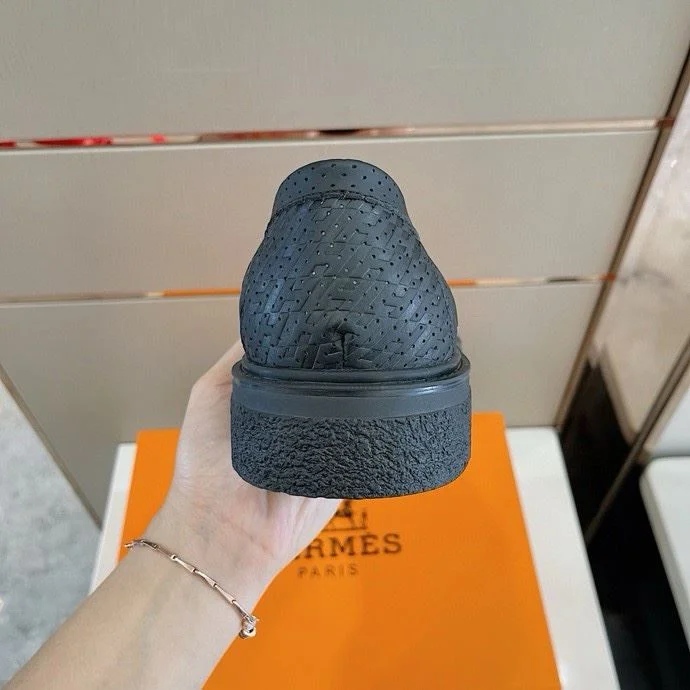 RelaxedFit Hermes Low Shoes 27895