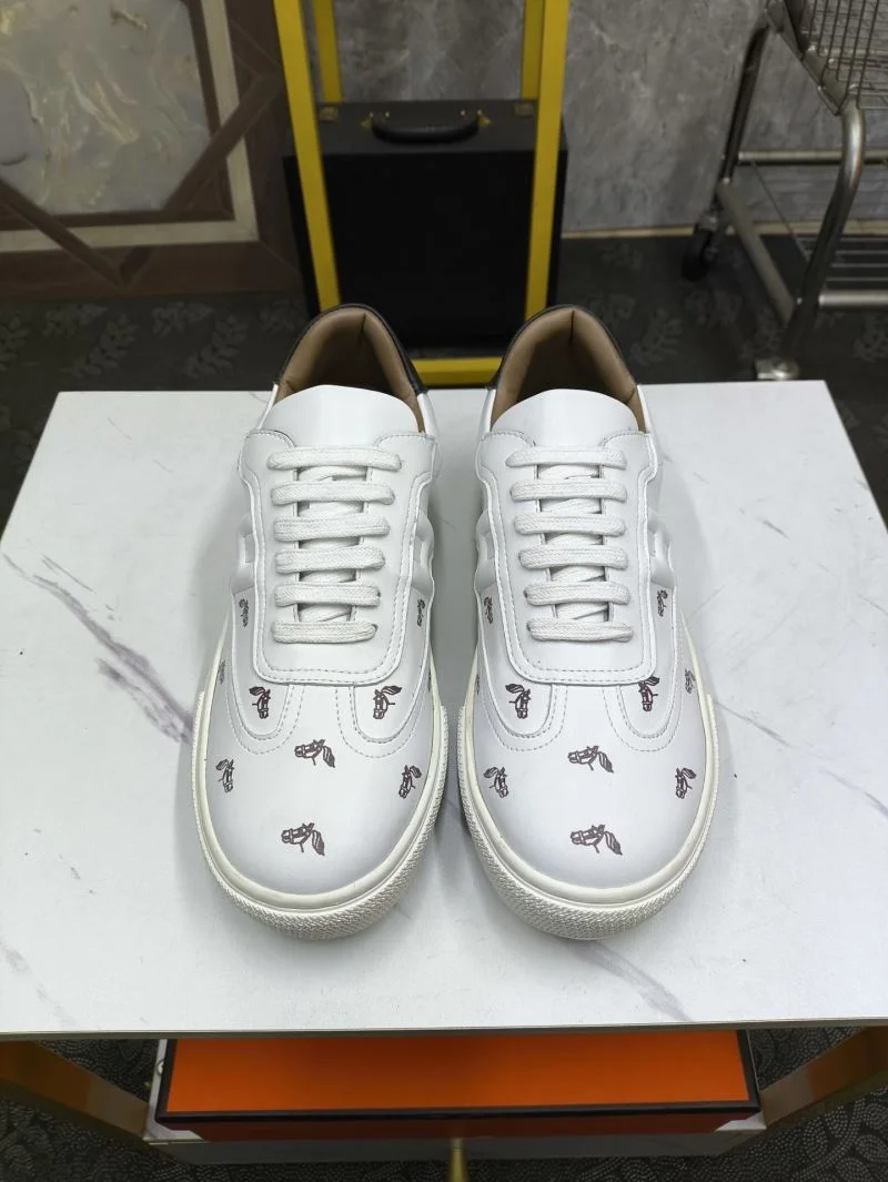 Vibrant Hermes Low Shoes 27861