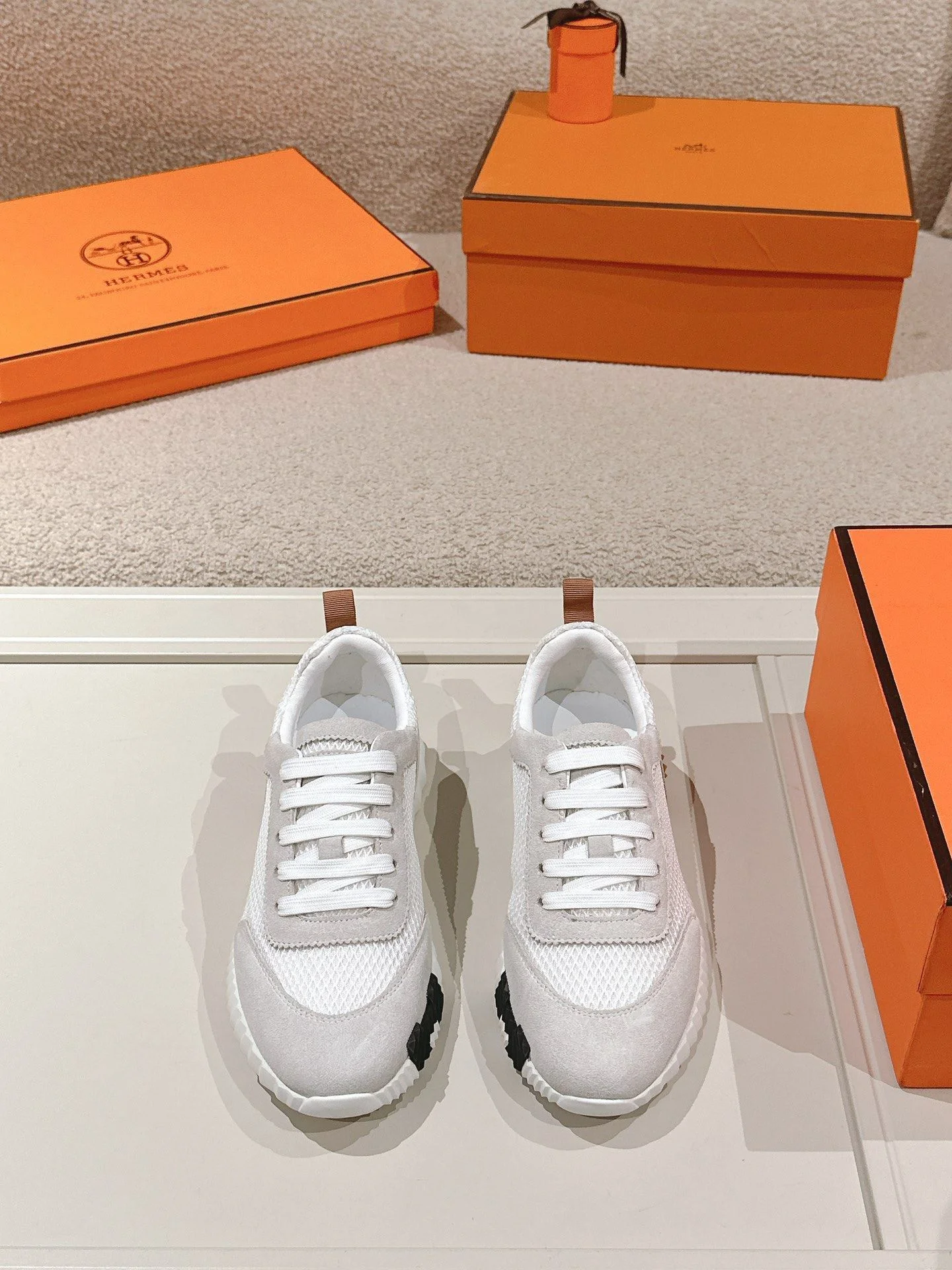 Compact Hermes Low Shoes 26656