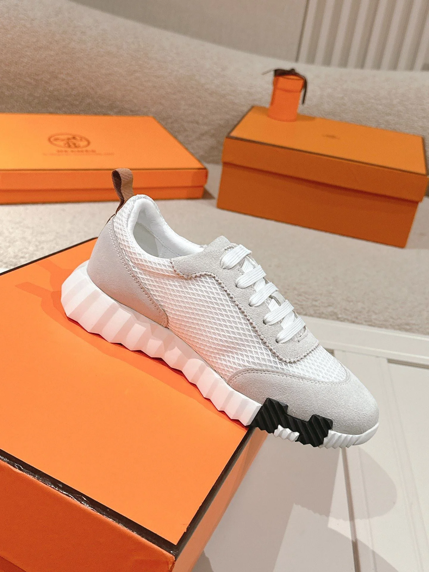 Compact Hermes Low Shoes 26656