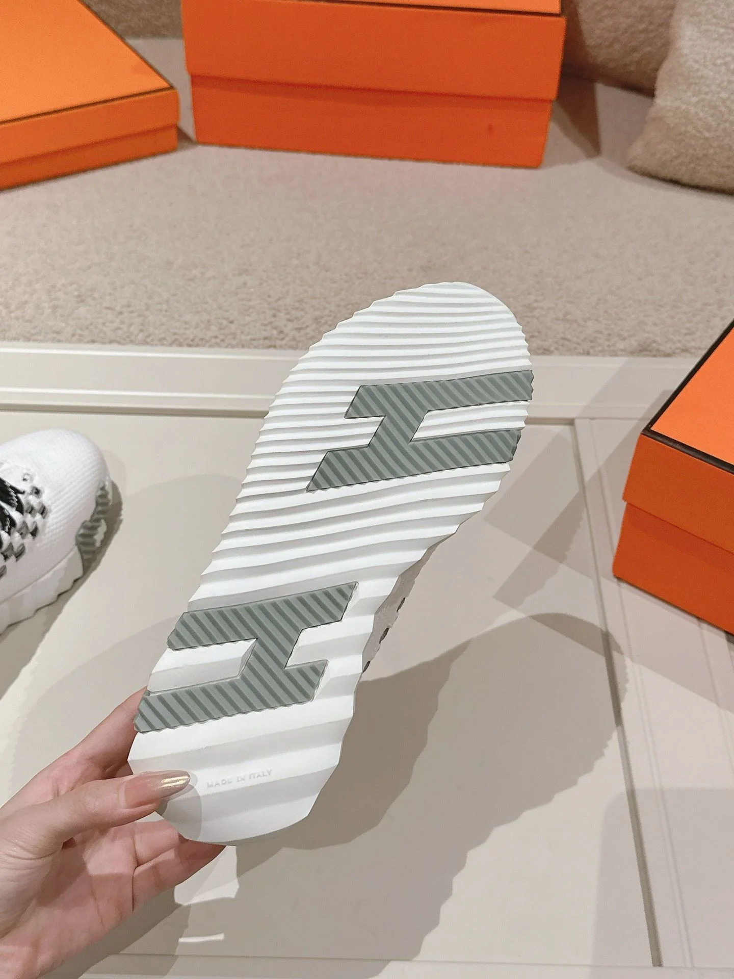 Tailored Hermes Low Shoes 26653