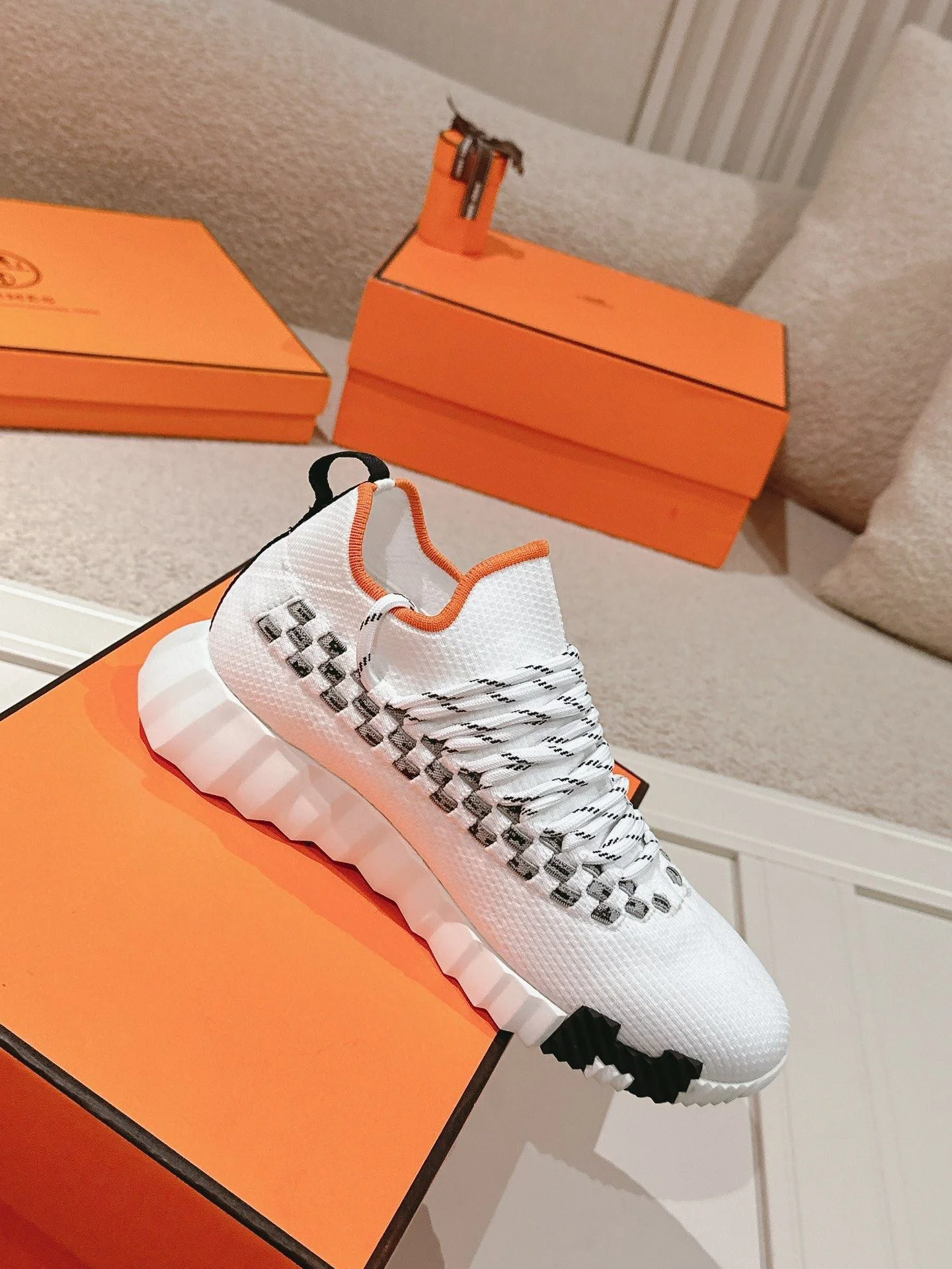 Popular Hermes Low Shoes 26666