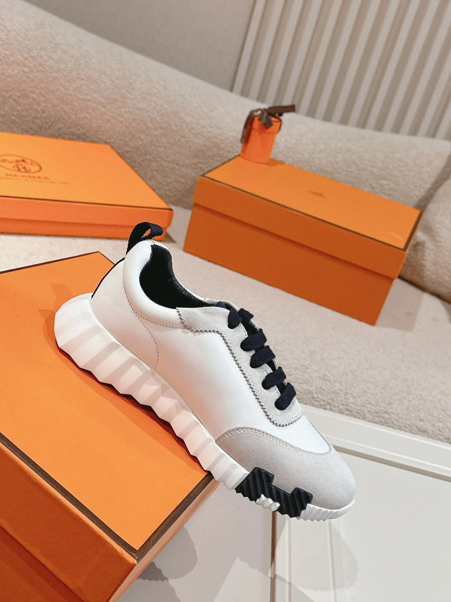 QuickDry Hermes Low Shoes 26640