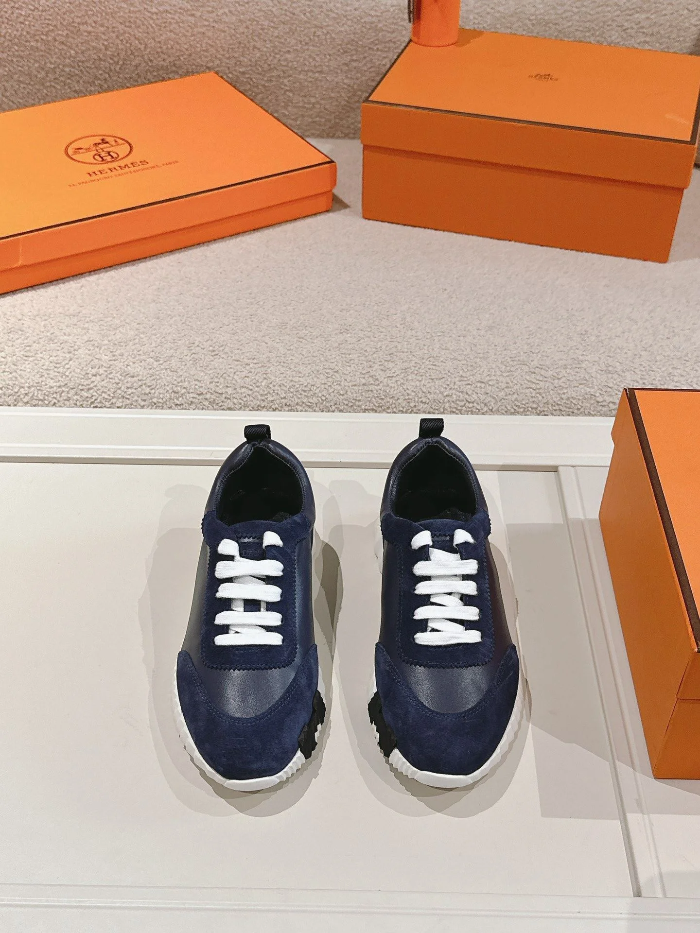 SoftTouch Hermes Low Shoes 26636