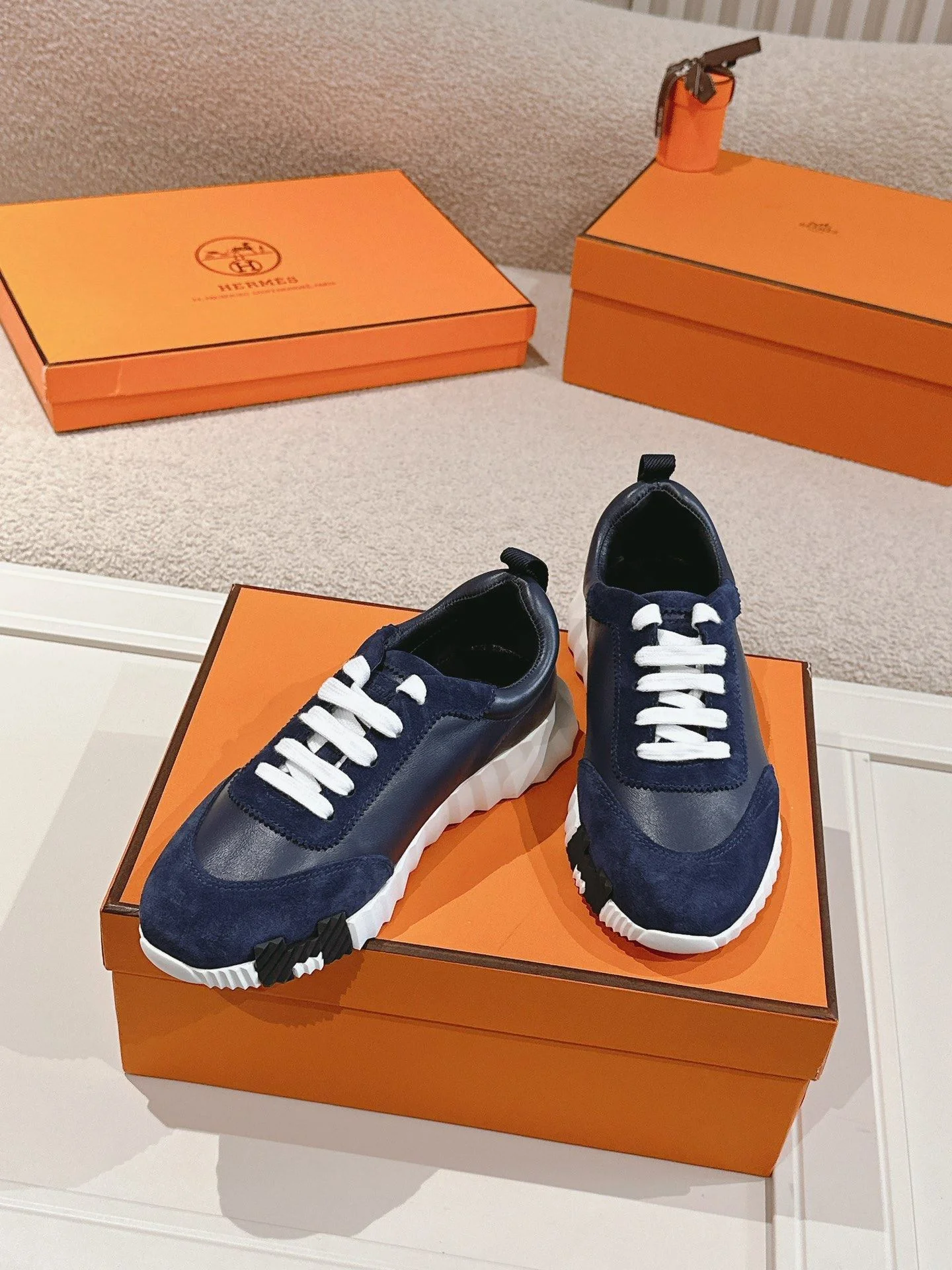 SoftTouch Hermes Low Shoes 26636