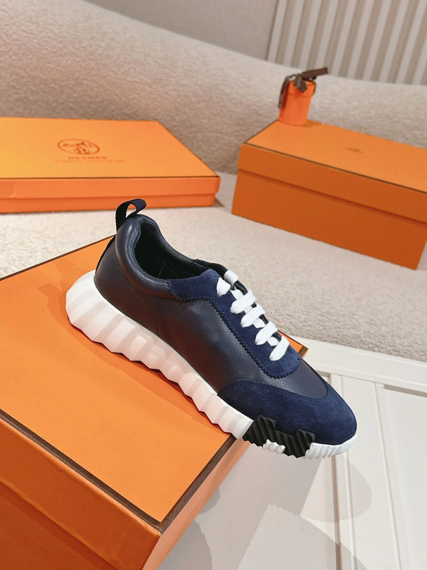 SoftTouch Hermes Low Shoes 26636