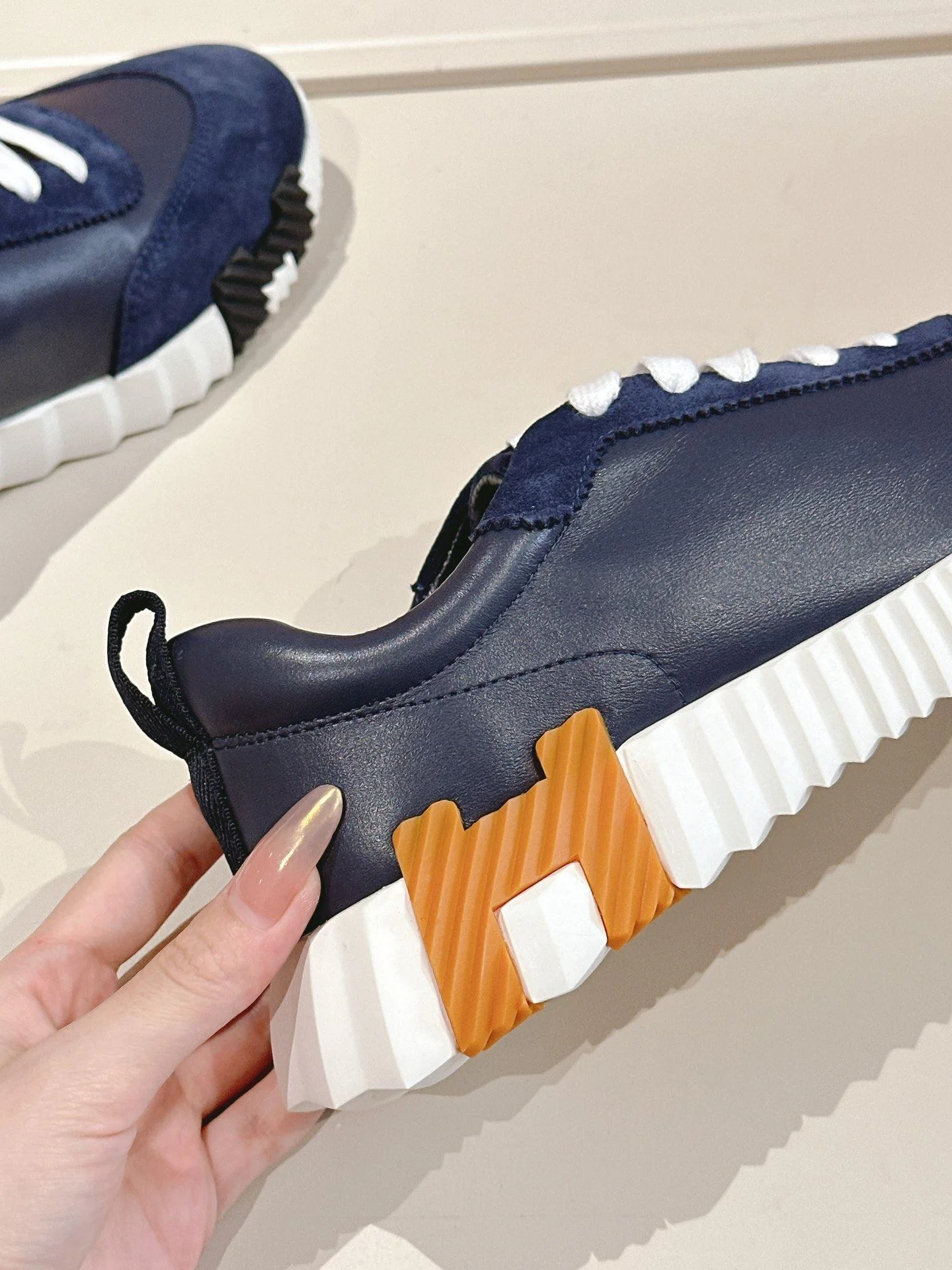 SoftTouch Hermes Low Shoes 26636