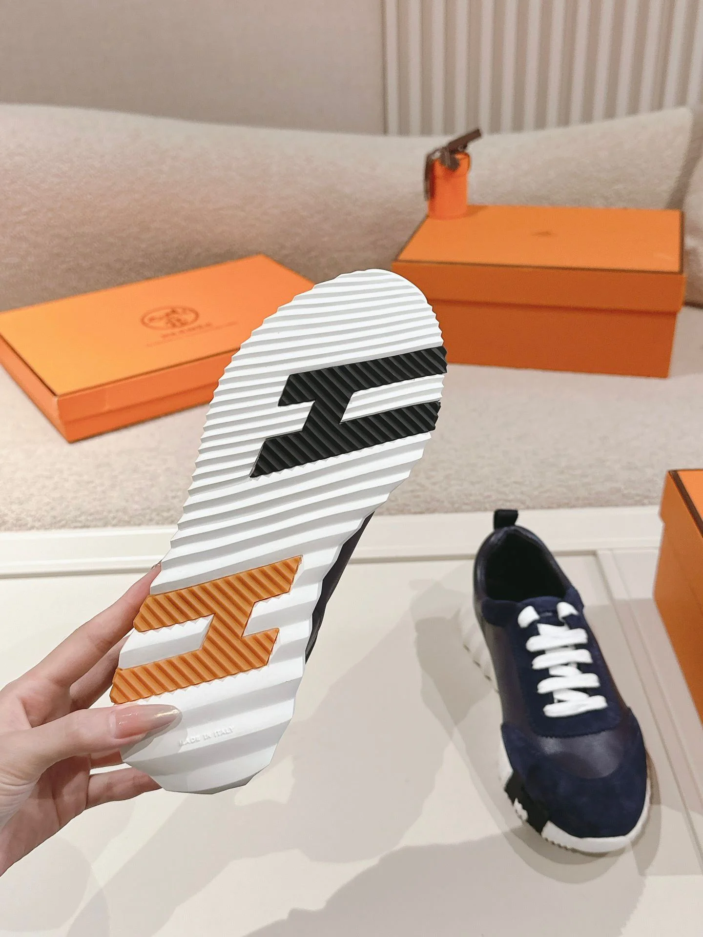 SoftTouch Hermes Low Shoes 26636