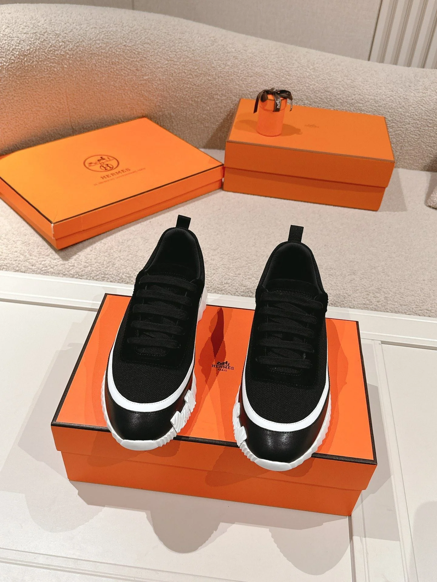 Cozy Hermes Low Shoes 26646
