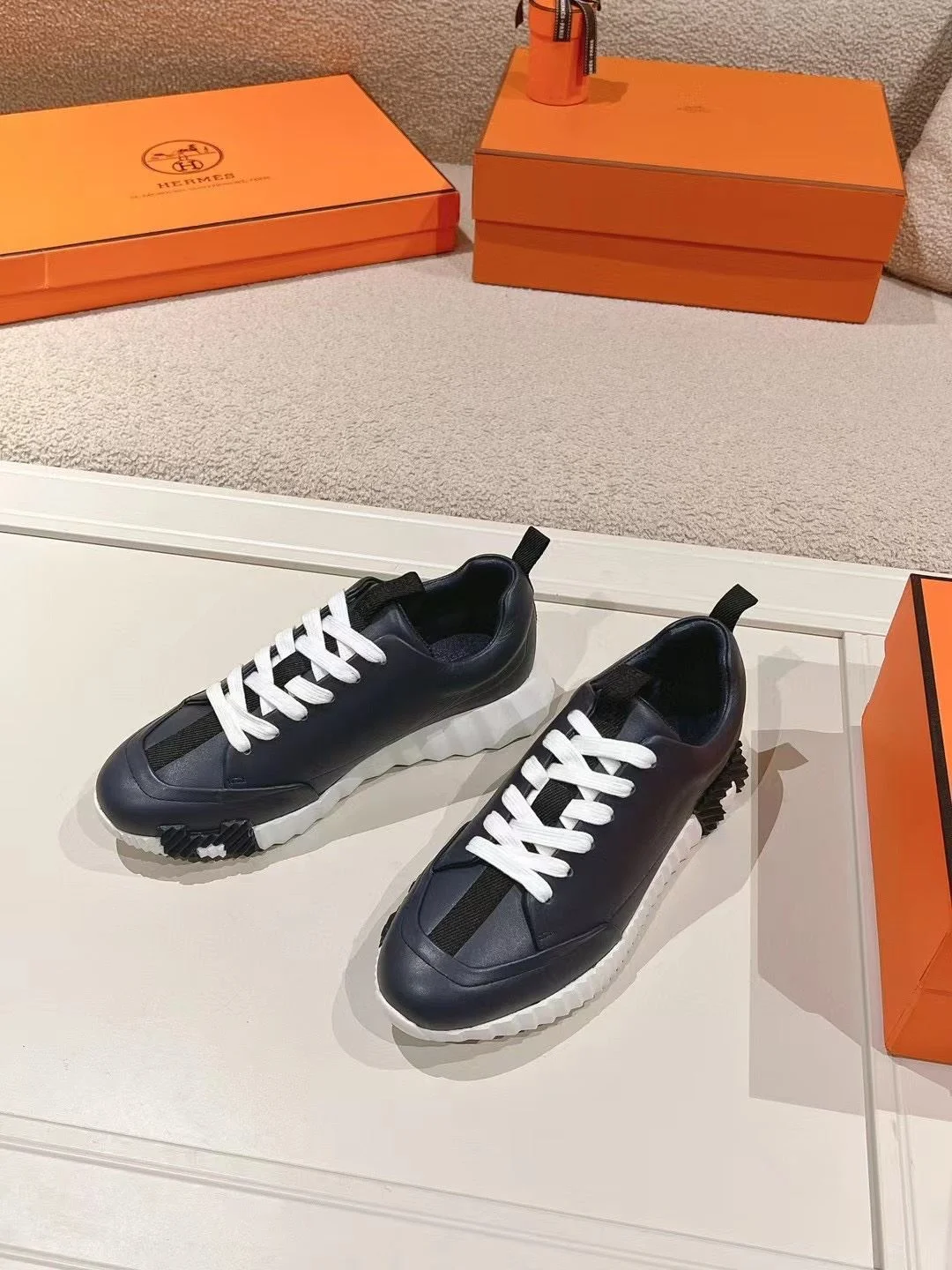 WrinkleFree Hermes Low Shoes 26613