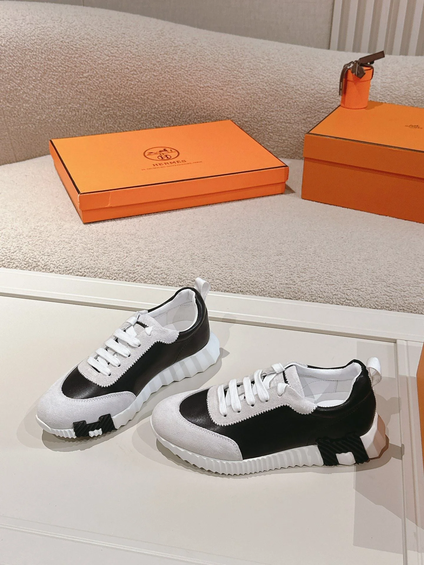 Tailored Hermes Low Shoes 26599