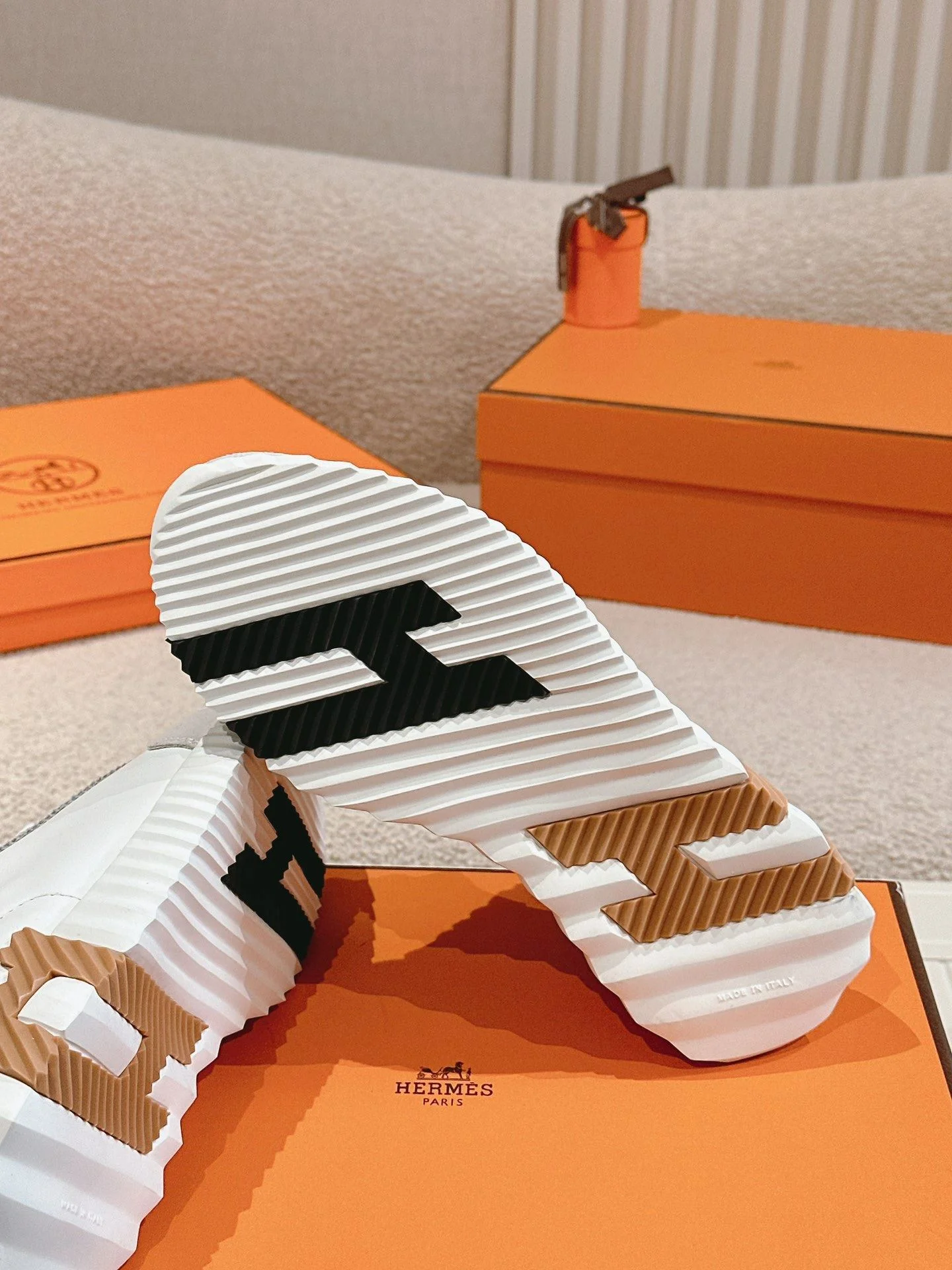 Sophisticated Hermes Low Shoes 26597