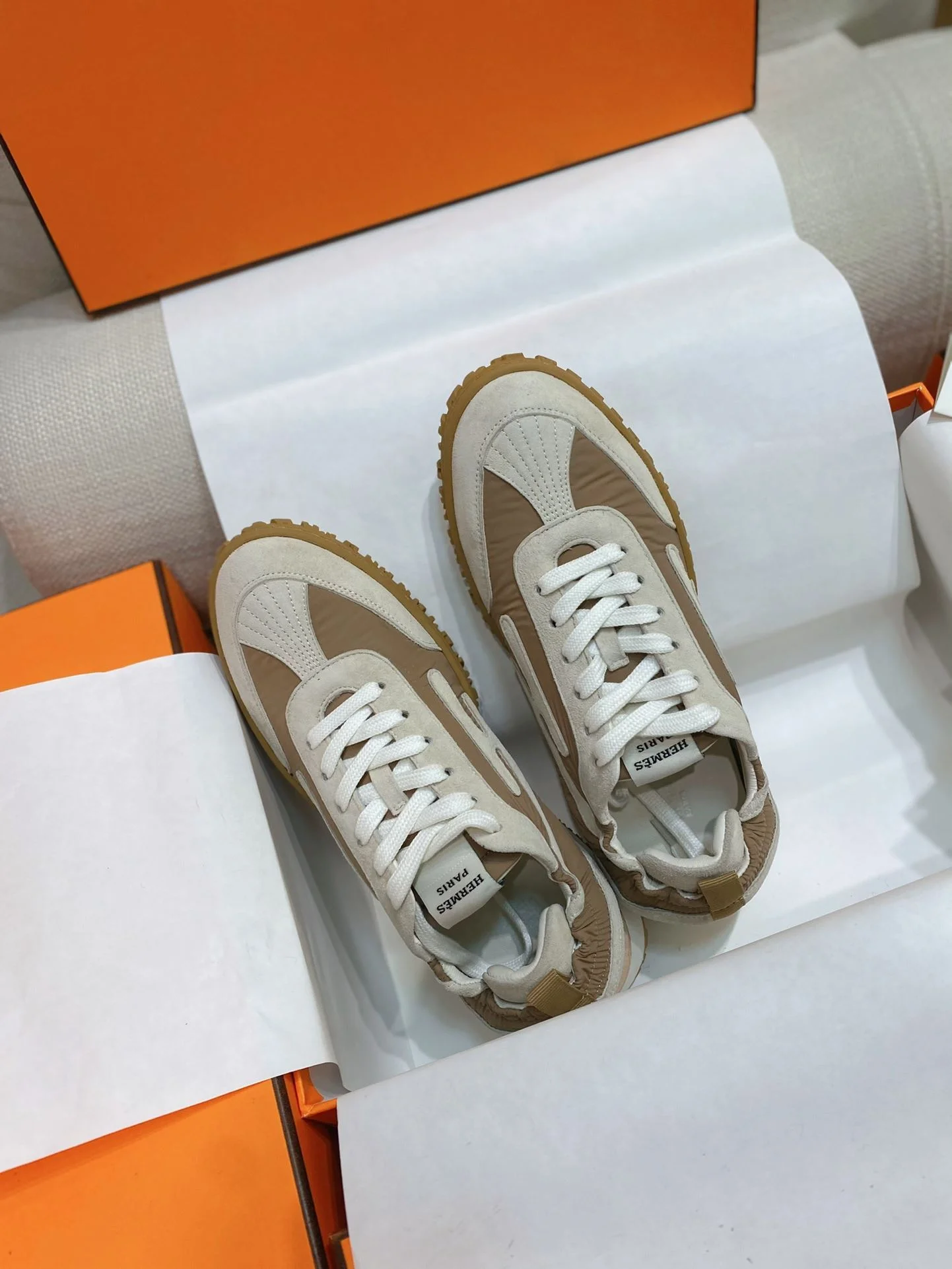Hermes Low Shoes Colorful 26602