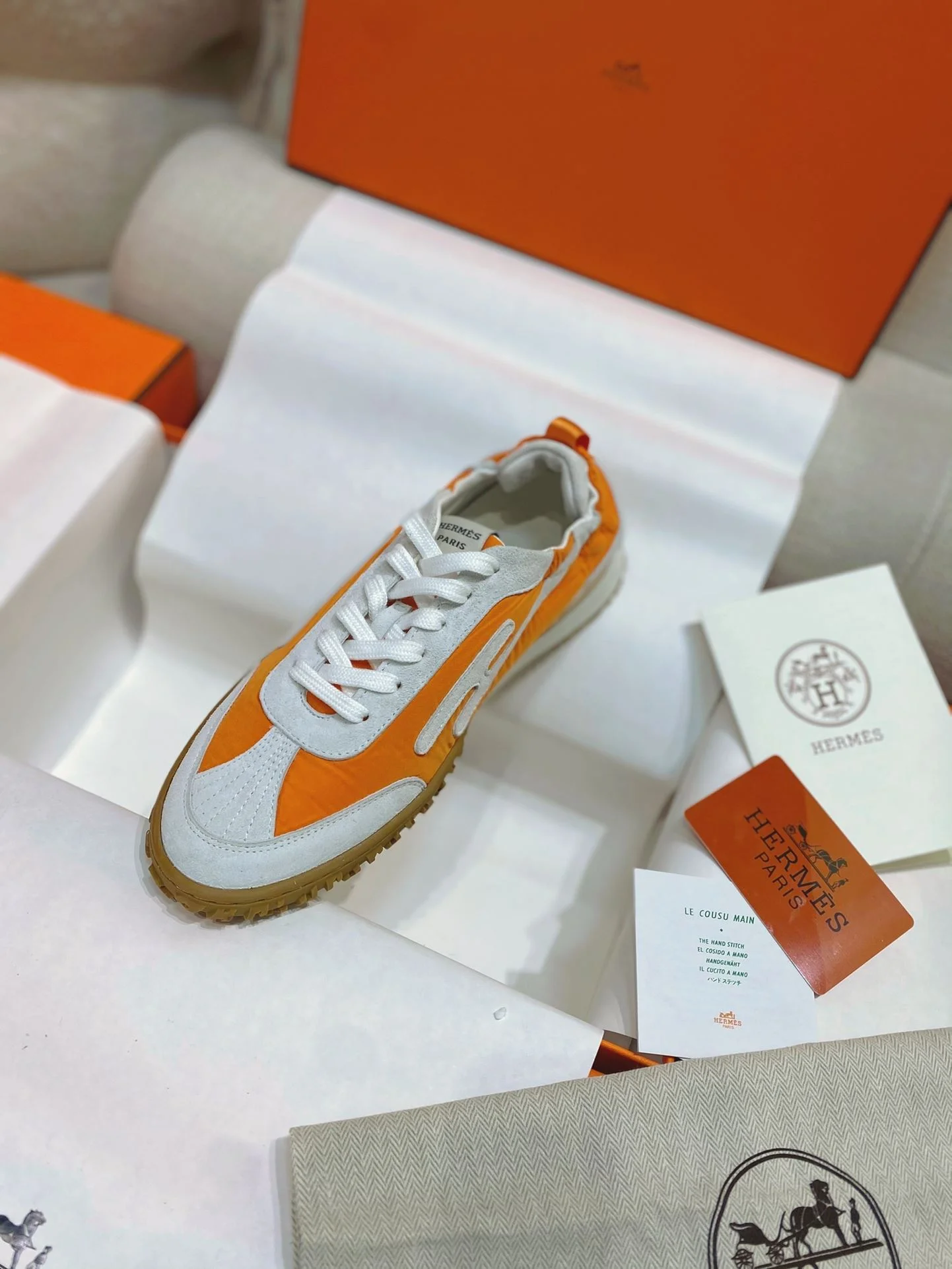 Refined Hermes Low Shoes 26582