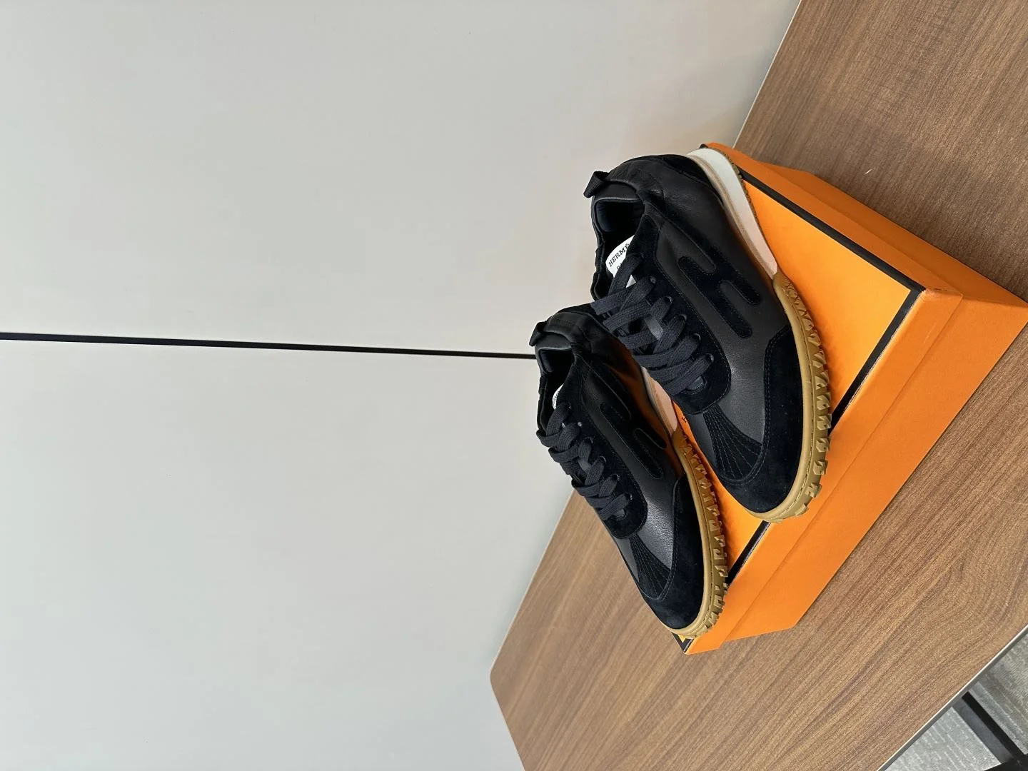 Hermes Low Shoes TechFriendly 26579