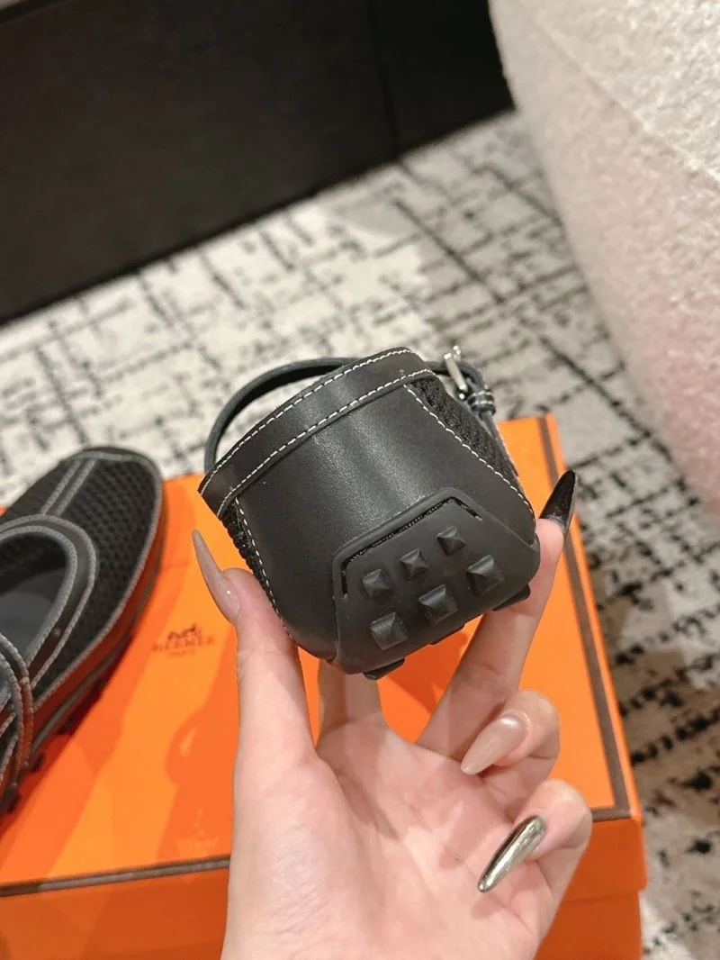 SmoothTexture Hermes Low Shoes 26576
