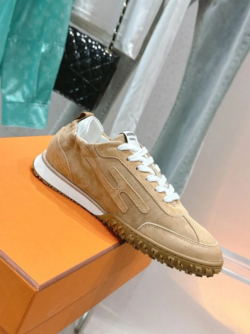 Timeless Hermes Low Shoes 26560