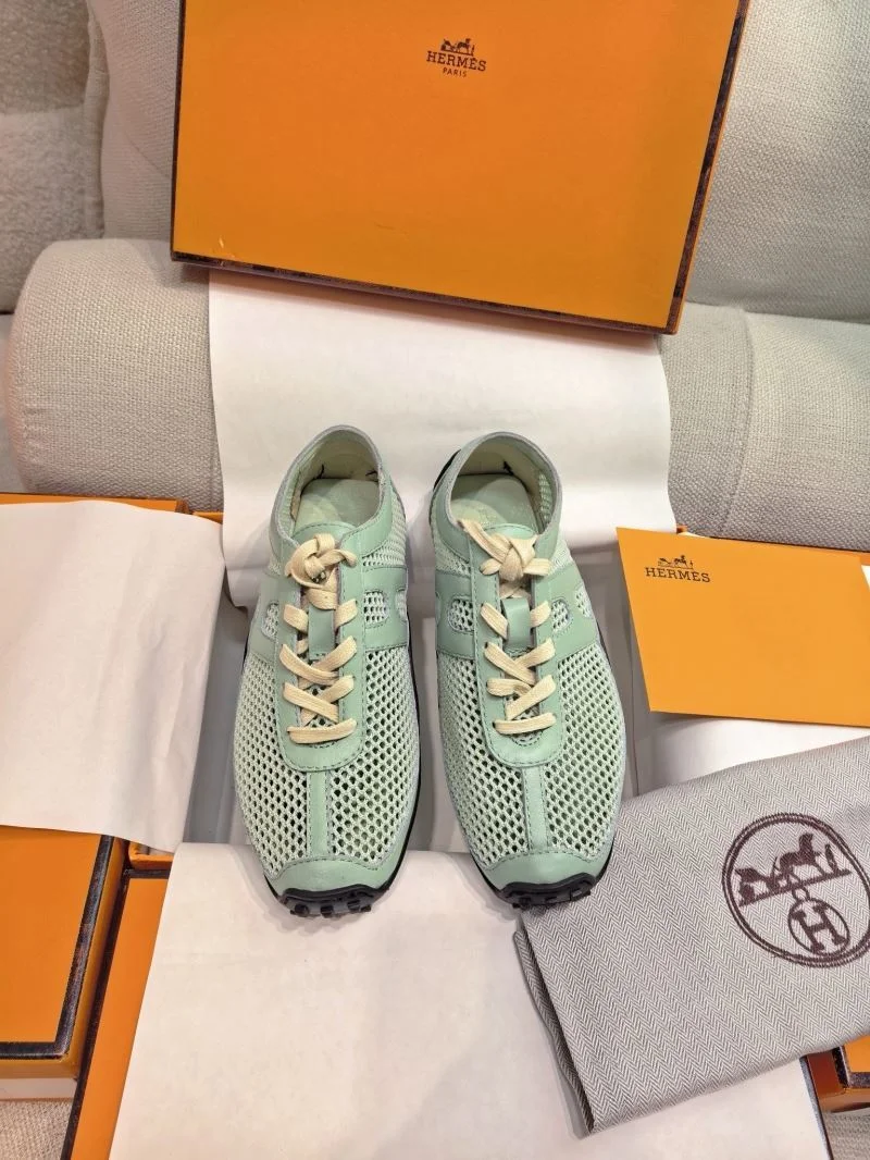 Versatile Hermes Low Shoes 26563