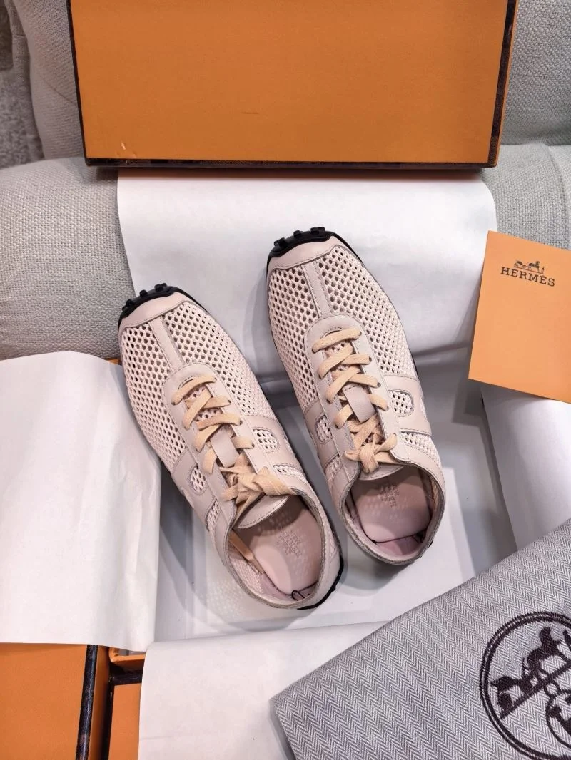 Hermes Low Shoes Bright 26561