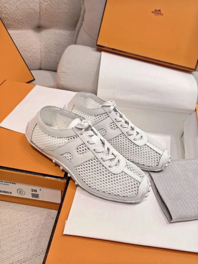 Contemporary Hermes Low Shoes 26554