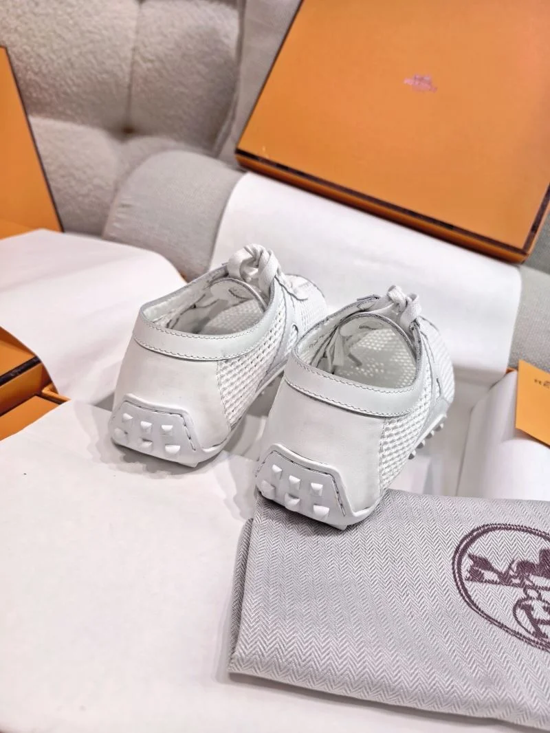 Contemporary Hermes Low Shoes 26554
