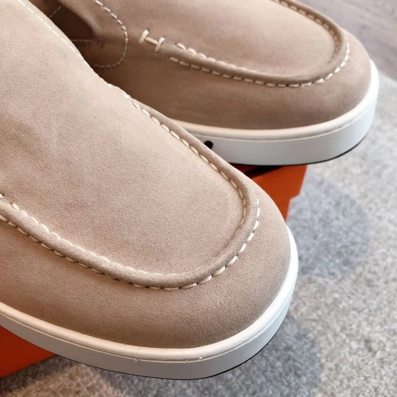 Vibrant Hermes Low Shoes 26524