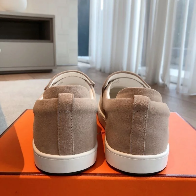 Vibrant Hermes Low Shoes 26524