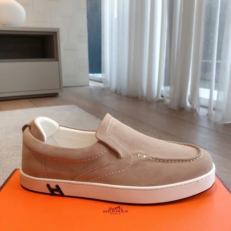 Vibrant Hermes Low Shoes 26524