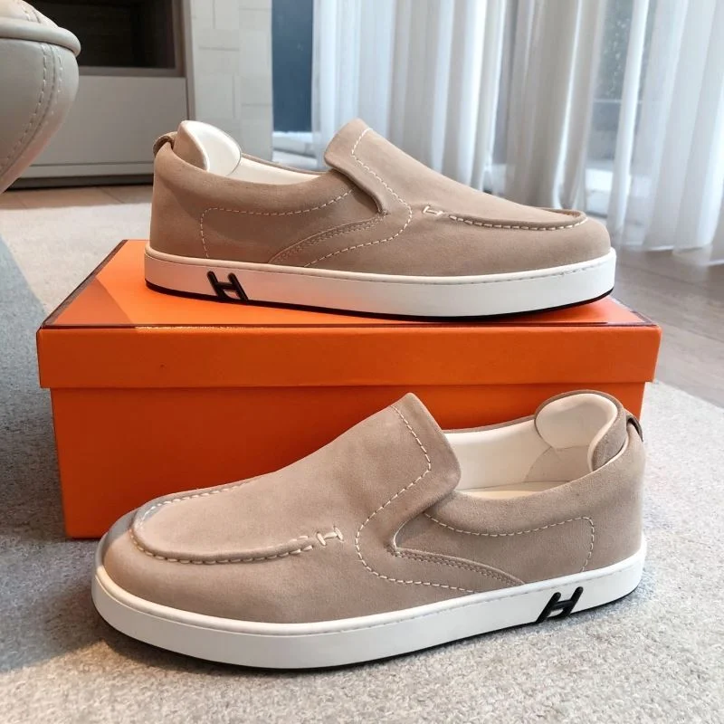 Vibrant Hermes Low Shoes 26524