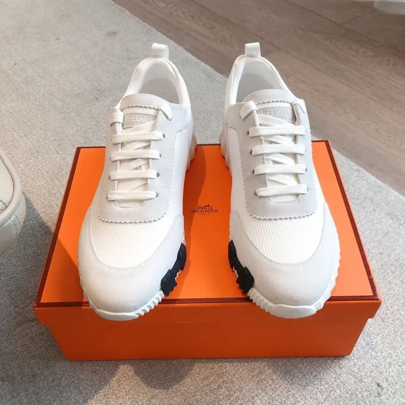 Resilient Hermes Low Shoes 26491