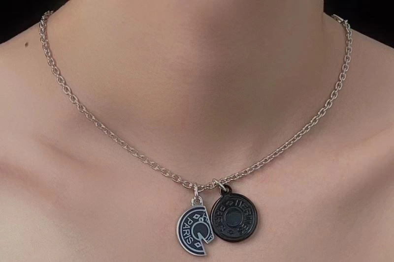 Vibrant Hermes Necklaces 247431