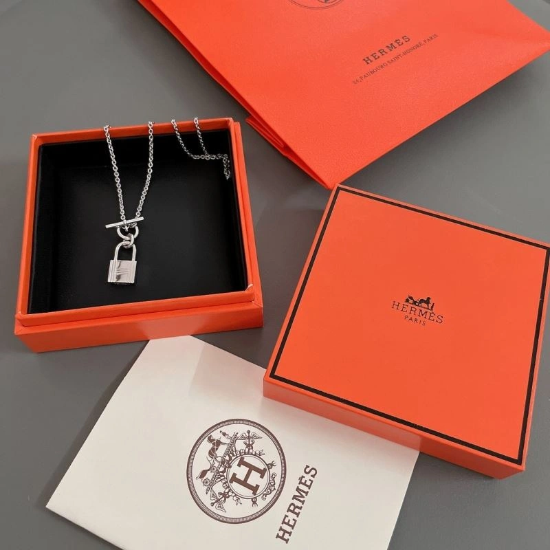 WeatherProof Hermes Necklaces 247444