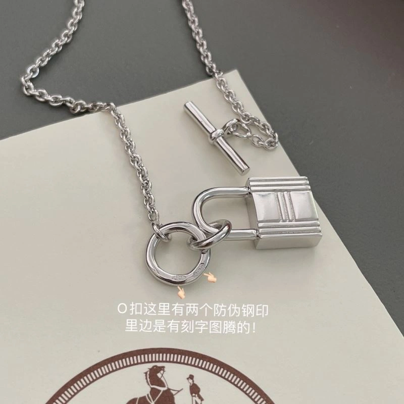WeatherProof Hermes Necklaces 247444