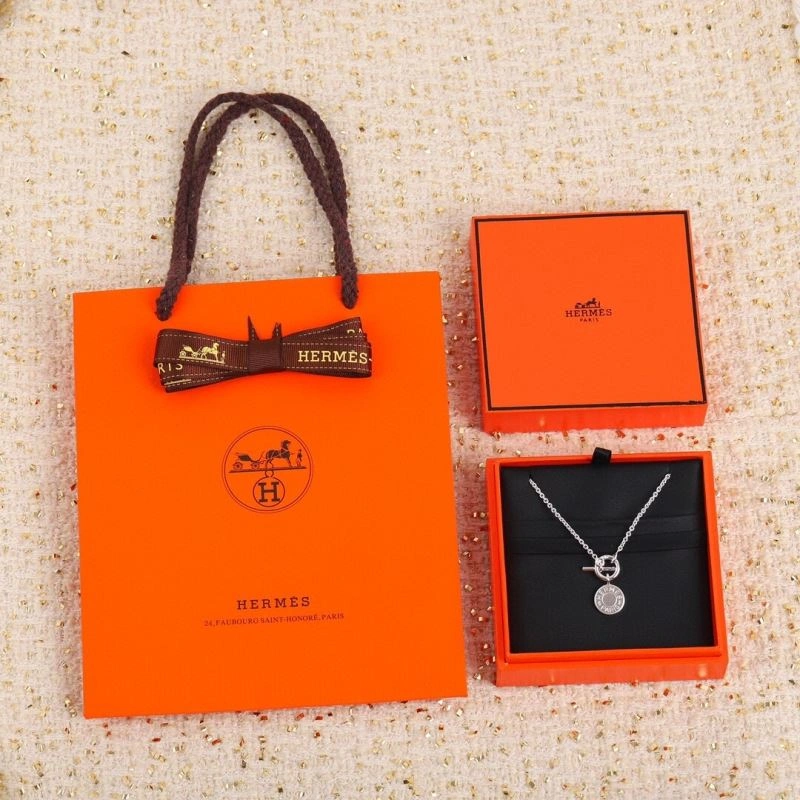 Efficient Hermes Necklaces 247340