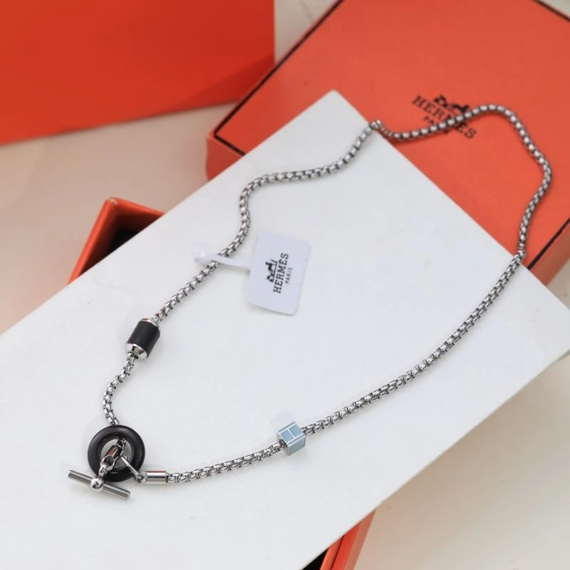 Compact Hermes Necklaces 247575