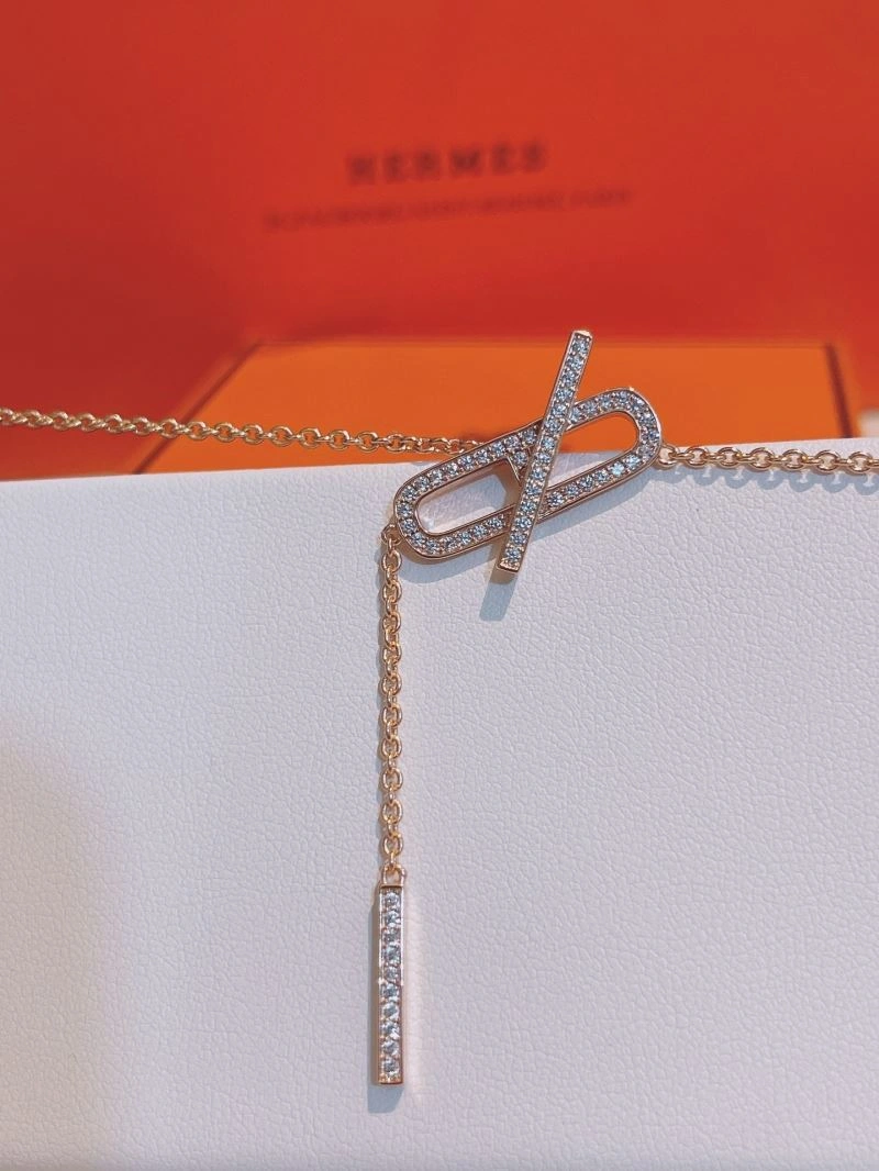 Bold Hermes Necklaces 247564