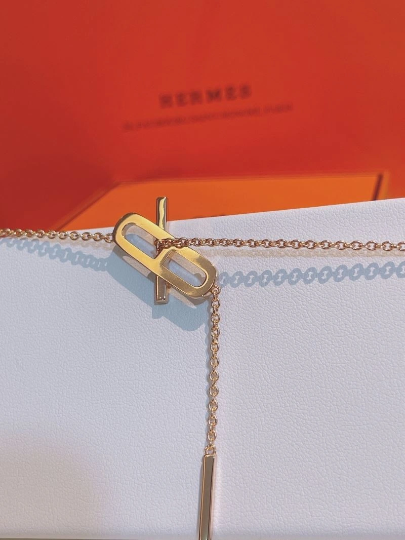Bold Hermes Necklaces 247564