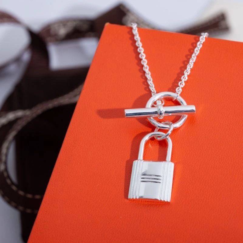 Thermal Hermes Necklaces 247560