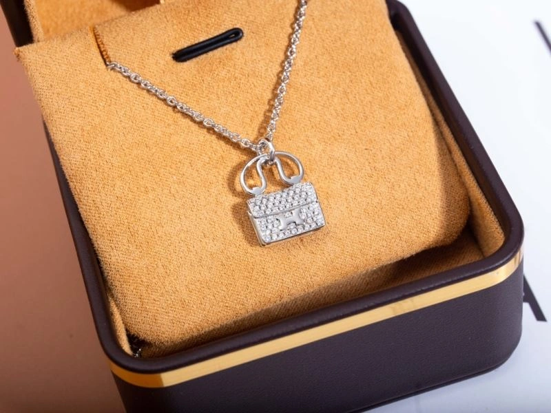 Hermes Necklaces Sleek 247544