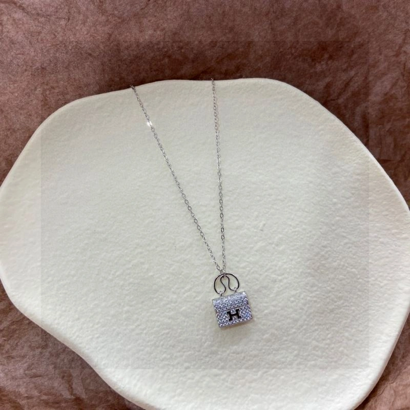 Timeless Hermes Necklaces 247551