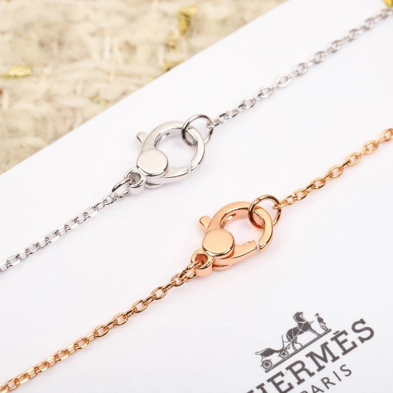 Versatile Hermes Necklaces 247553