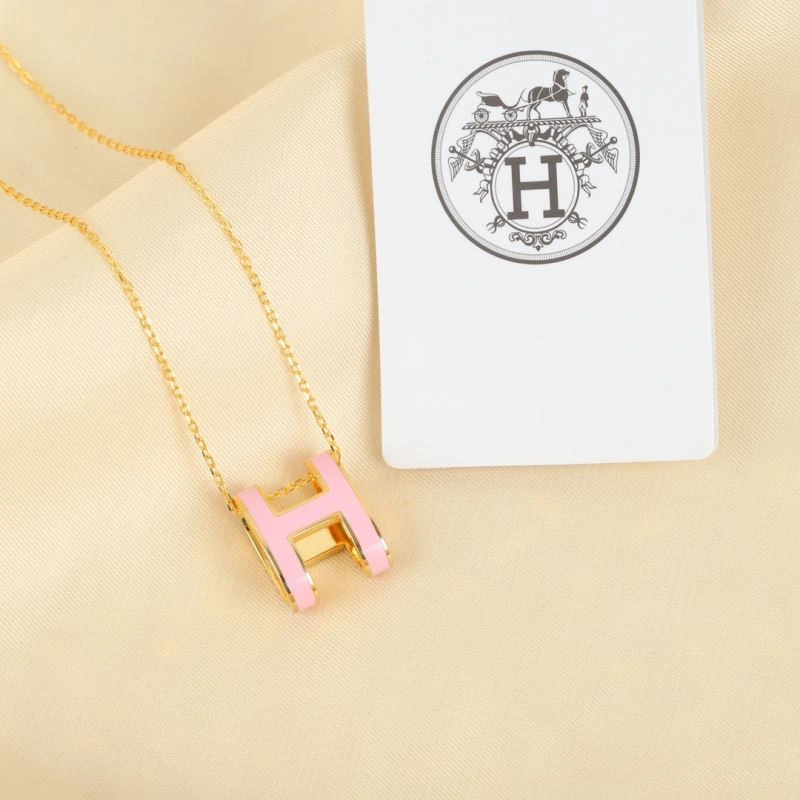 Compact Hermes Necklaces 247572