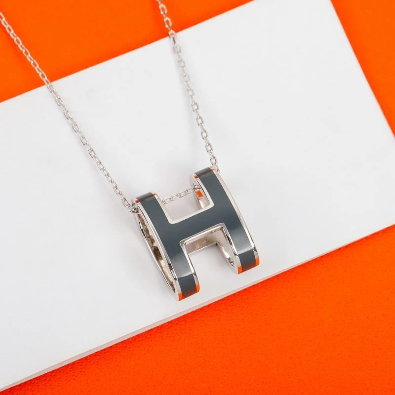 Elegant Hermes Necklaces 247569