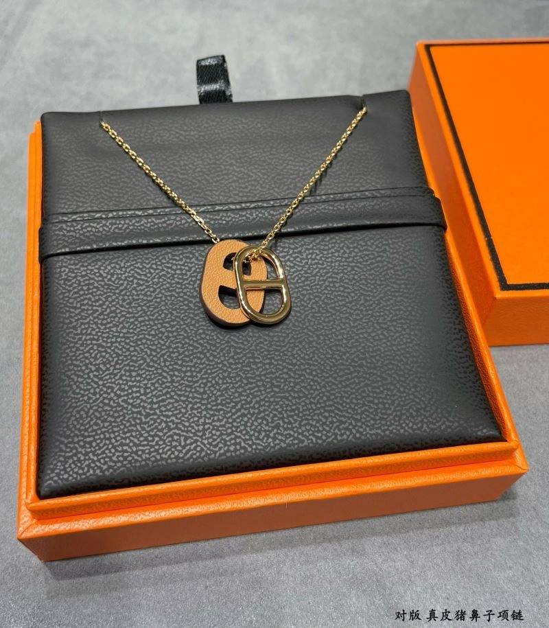 Minimalist Hermes Necklaces 247484