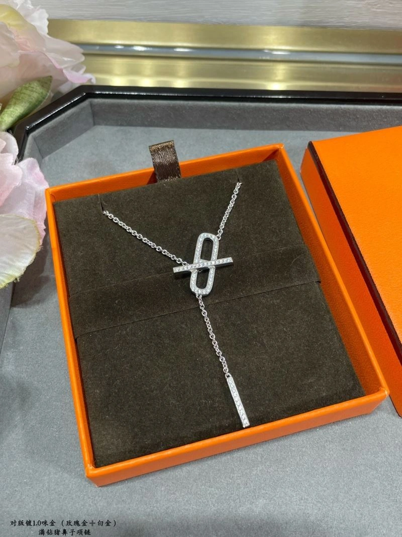 Minimalist Hermes Necklaces 247482