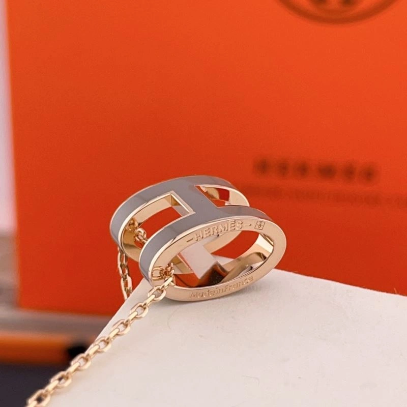 Refined Hermes Necklaces 247322