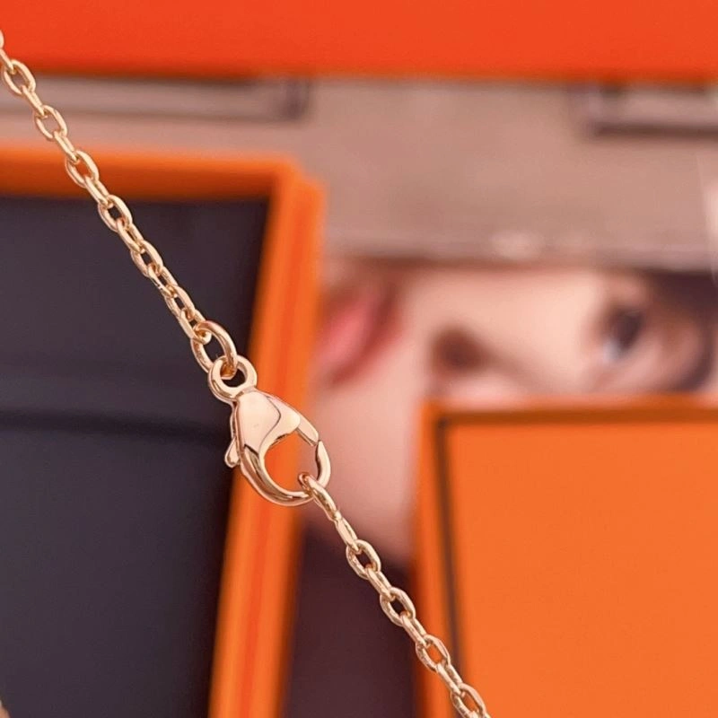 Refined Hermes Necklaces 247322