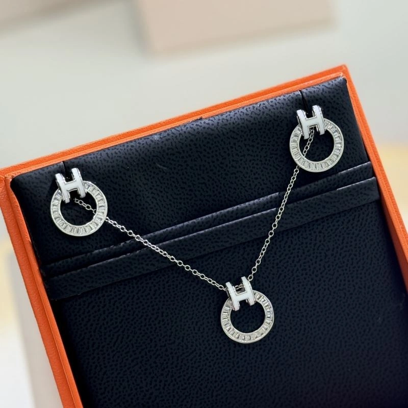 Trendy Hermes Necklaces 247304